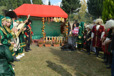 II Beynəlxalq Xurma Festivalı